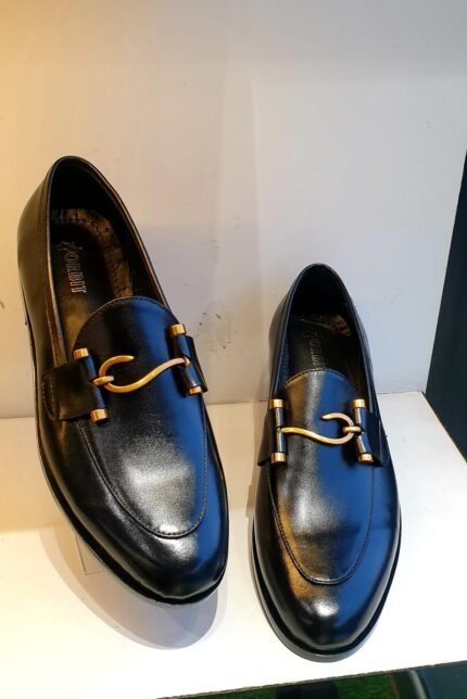 Wokanda plain black